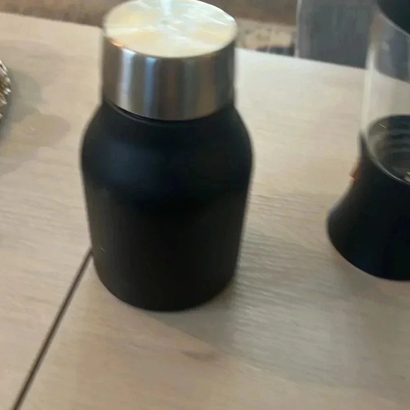 Asobu insulated cold brew maker 40 oz - Picture 2 of 3